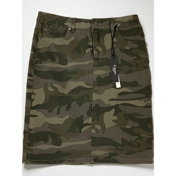 D  Jeans Modern Fit Camo Stretch Skirt Size 4 NEW Mini Style 5 Pocket Casual - Picture 8 of 9